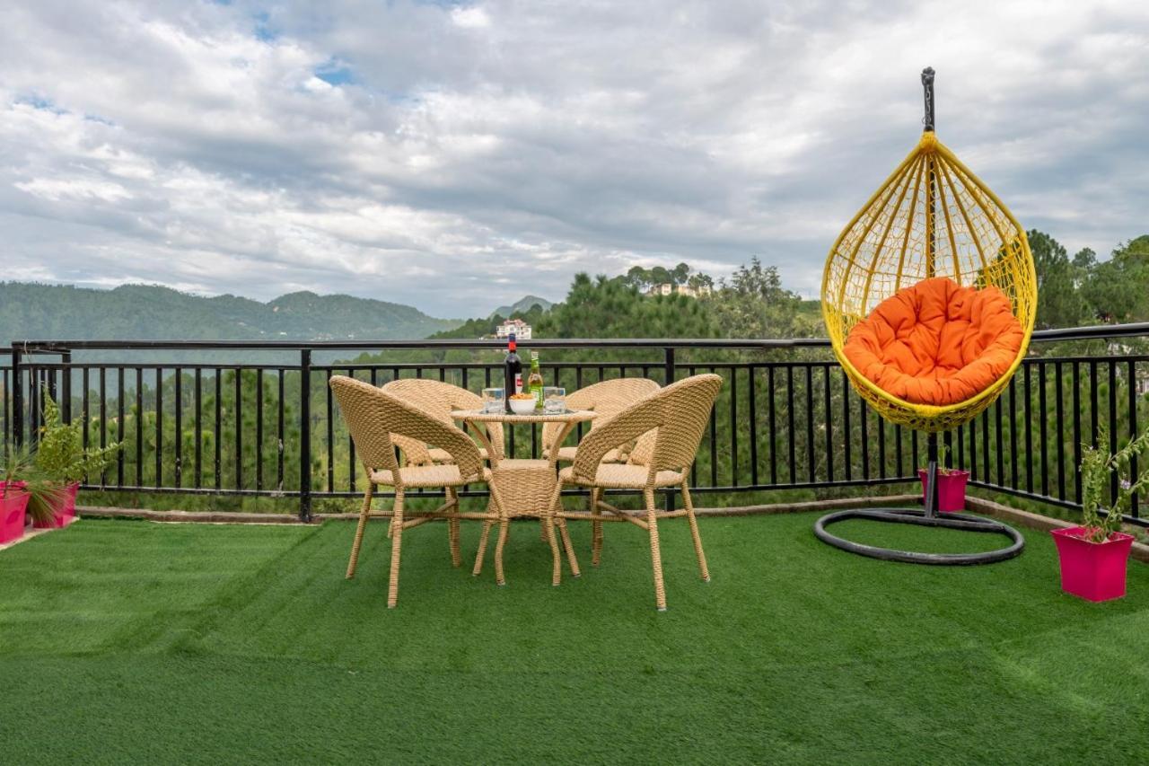 Mystic Kasauli I Pvt Balcony I Peacefull Area I Serviced Apt I By Exotic Stays Dış mekan fotoğraf
